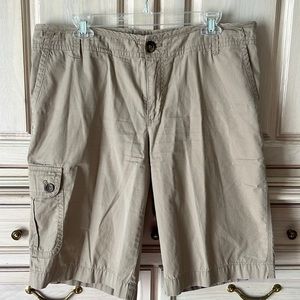 Liz Claiborne Bermuda shorts